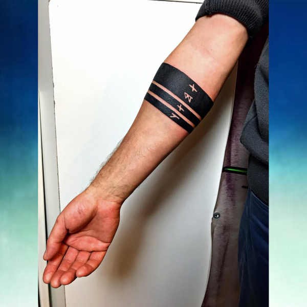 Welp Armband tattoos: betekenis en 100+ tattoo-inspiratie WP-17