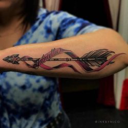 Pijl tattoo: betekenis en oorsprong & 110x tattoo-inspiratie